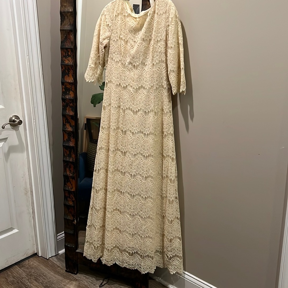Dainty Jewells Lace maxi dress